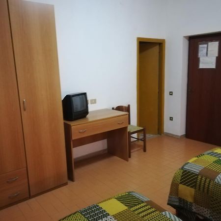 Hotel Il Caminetto Санта Фиора Екстериор снимка